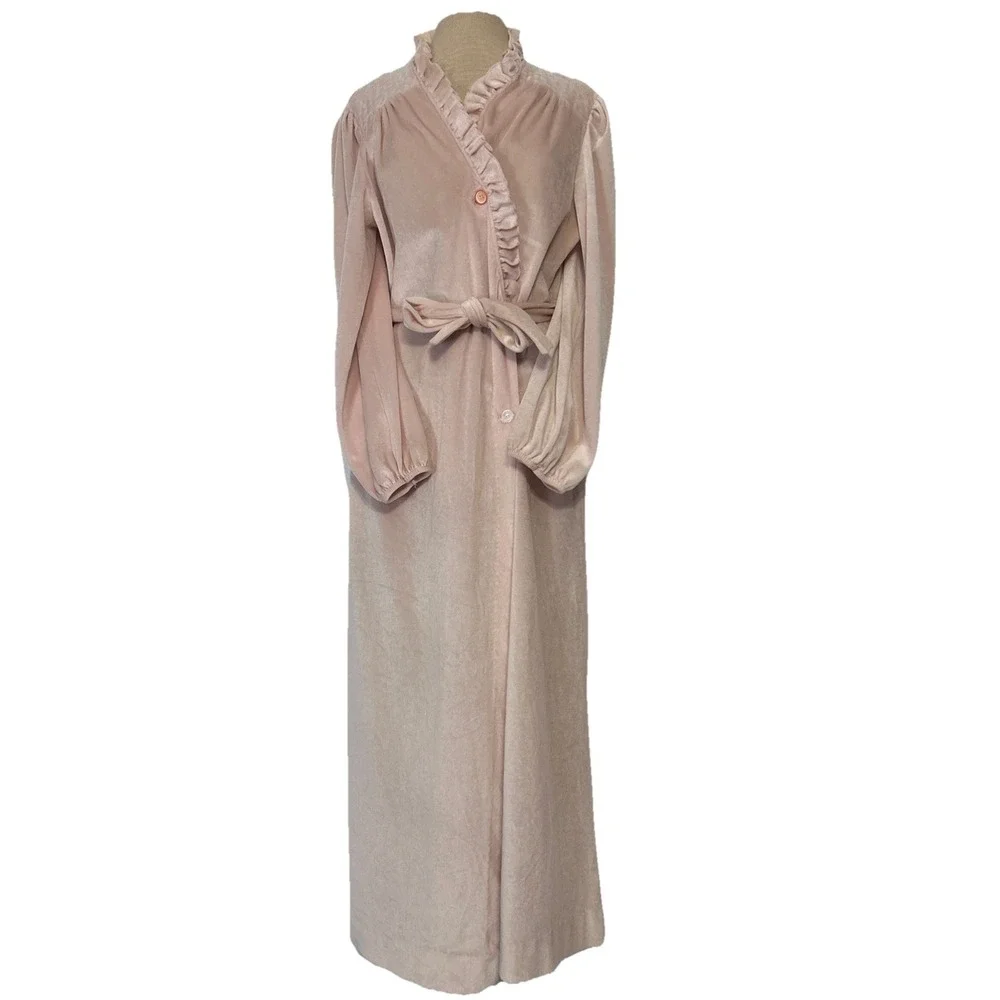 Vintage 70-80's JC Penney Pink Velour Long House‎ Robe Ruffle Victorian Granny M